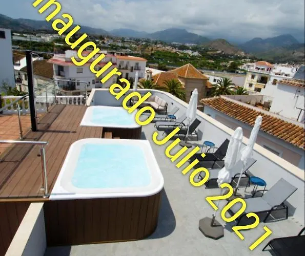 Casa de huéspedes: Nerja-Centro-Jacuzzi- Mirador De La Ermita- Adults Recommended